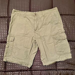 J. Ferrar Modern Fit Lightweight Cargo Shorts Size 36 Army Green